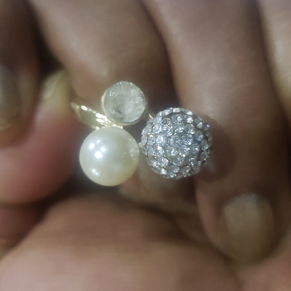 Lovely Pearl Ring Size 10 - Picture 7 of 7